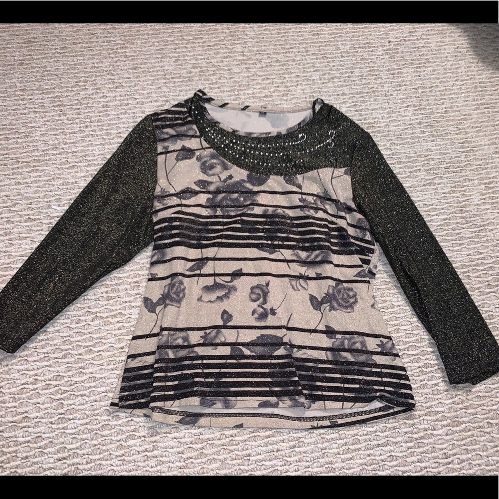 long sleeve sparkly rose shirt size small